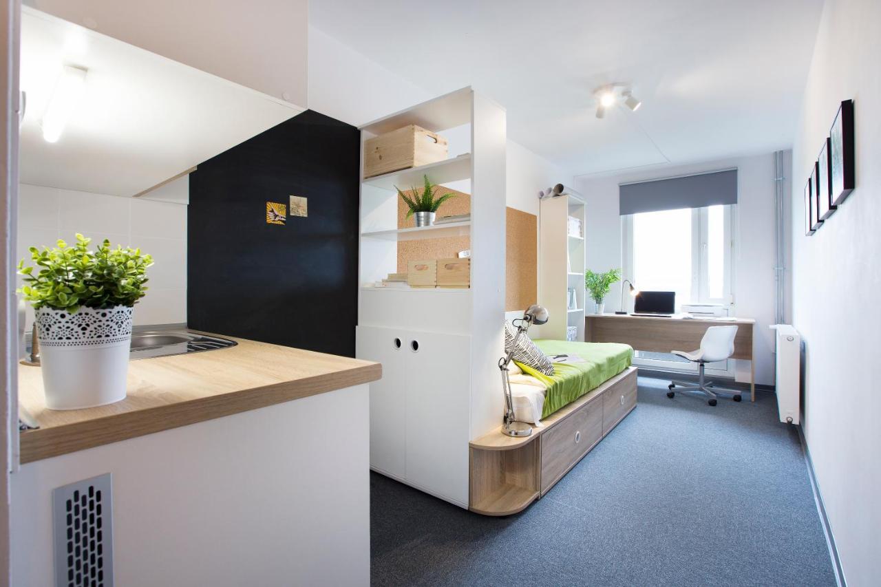 Chillout Dorm Poznan Aparthotel ภายนอก รูปภาพ