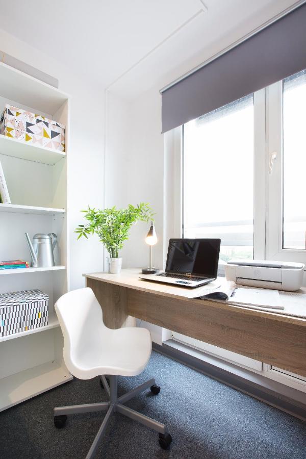 Chillout Dorm Poznan Aparthotel ภายนอก รูปภาพ