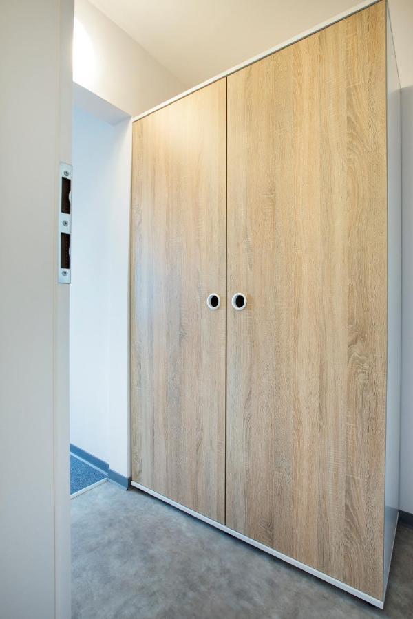 Chillout Dorm Poznan Aparthotel ภายนอก รูปภาพ