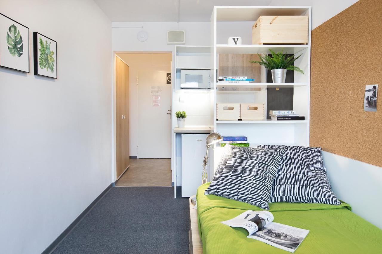 Chillout Dorm Poznan Aparthotel ภายนอก รูปภาพ